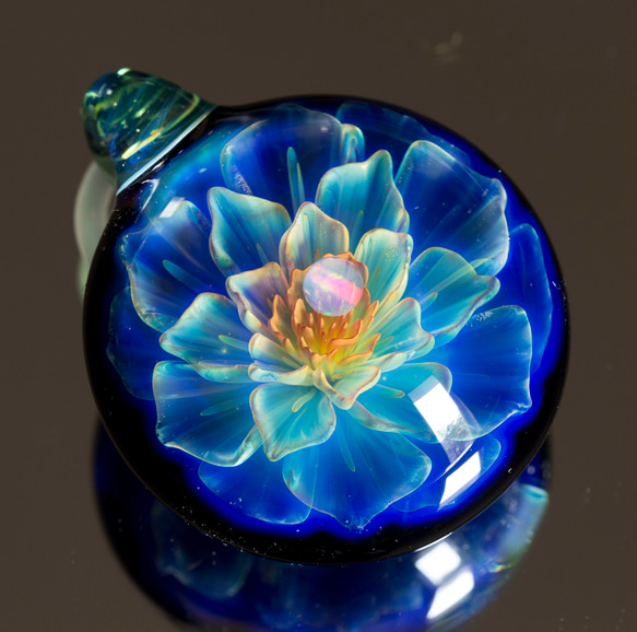 COSMIC FLOWER 硼矽酸鹽玻璃吊墜 cf55 第1張的照片