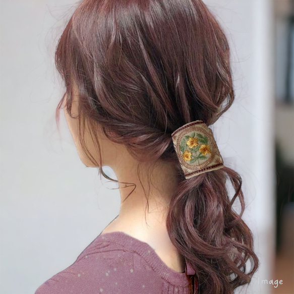 【単品】インド刺繍リボン　ポニーフック　ヘアーフック　ヘアアクセサリー インド刺繍ピアス　ラップポニー　イヤリング 7枚目の画像