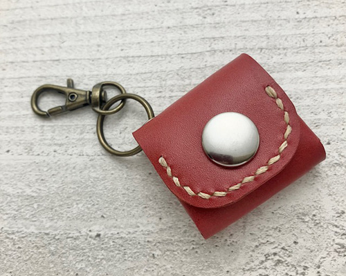 【新品未使用】BALLY レザーコインケース 小銭入れ 茶/赤/白 箱付き 新品未使用】BALLY レザーコインケース 小銭入れ 茶/赤/白 箱付き