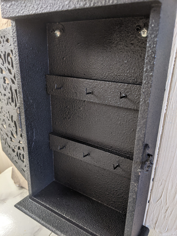 アンティークな収納ボックス コベントアイアン アクセサリーボックス キーボックス #ロザリオ #鉄の扉 #鉄柵 3枚目の画像