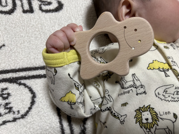 木のおもちゃ　ぼくとわたしの歯固め 2枚目の画像