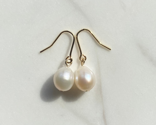 小さめ約7〜9mm✨シンプル一粒ドロップ淡水パールピアス/イヤリング 