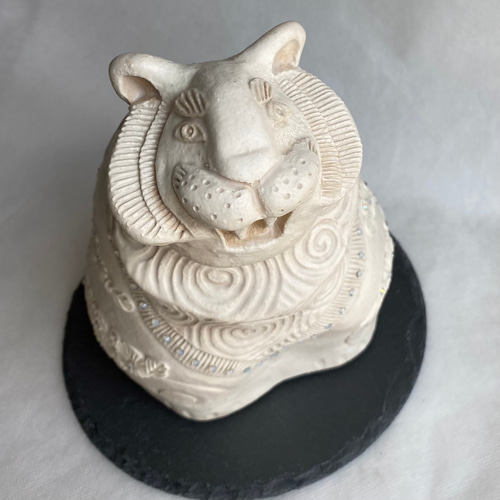 トウカムリガイ 彫刻 アート オブジェ 白虎 置物 骨董品 コレクション25cm トウカムリガイ 彫刻 アート オブジェ 白虎 置物 骨董品