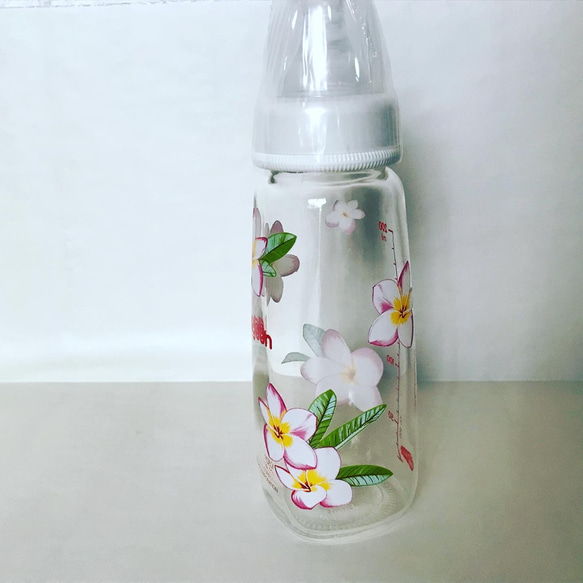 送料込み♡プルメリアが可愛い♡哺乳びん♡ピジョン200ml 2枚目の画像