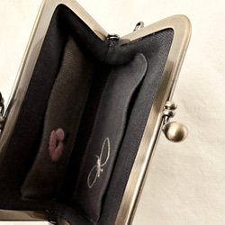 ミナペルホネンを使用して カードポケット２つ付き　一点のみ　がま口ミニ財布 7枚目の画像