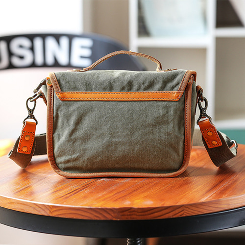 セール！ 帆布×本革 ショルダーバッグ レトロデザイン カメラ