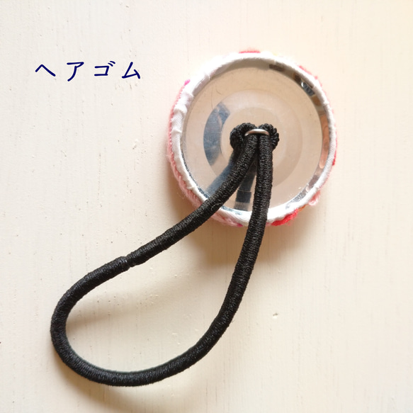 桜 リース 刺繍 くるみボタン　【ブローチ／ヘアゴム】 4枚目の画像