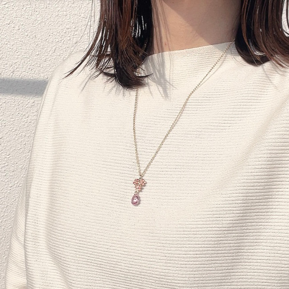 桜の美しいスワロフスキーネックレス～白×ピンク 2枚目の画像