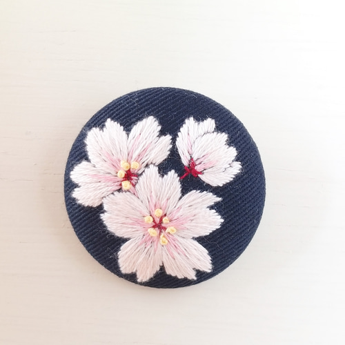 専用】ハンドメイド 刺繍ブローチ ヘアゴム