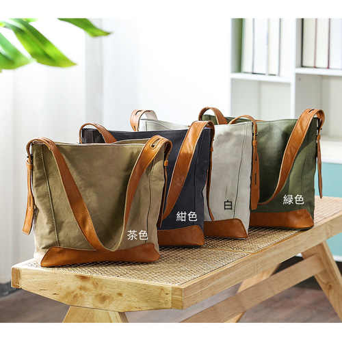 帆布×本革 ショルダーバッグ A4が入る 4色 本革ストラップ 名 帆布×本革 ショルダーバッグ A4が入る 4色 本革ストラップ 名