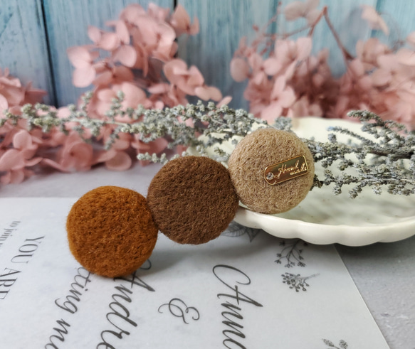 ムードポップスタイルの水玉模様ウールフェルトヘアピン 5枚目の画像