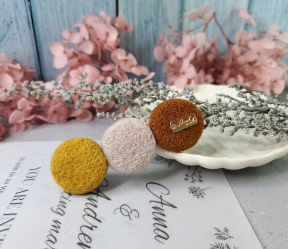 ムードポップスタイルの水玉模様ウールフェルトヘアピン 6枚目の画像