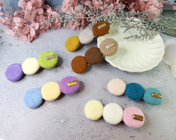 ムードポップスタイルの水玉模様ウールフェルトヘアピン 2枚目の画像