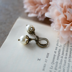 古典風格耳環，乳白色水晶珍珠耳環 第2張的照片