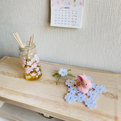 手編み　白く輝く大島桜＊クロッシェレース♢手のひらサイズのさくらドイリー　お花見気分のインテリアディスプレイに～ 7枚目の画像