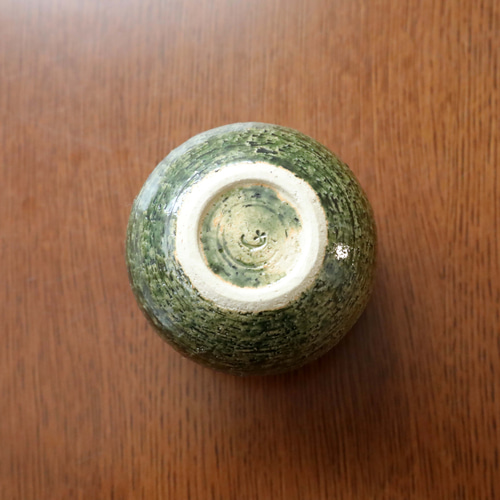 織部釉のふっくら丸い一輪挿し 一輪挿し・花瓶・花器 TSUCHI