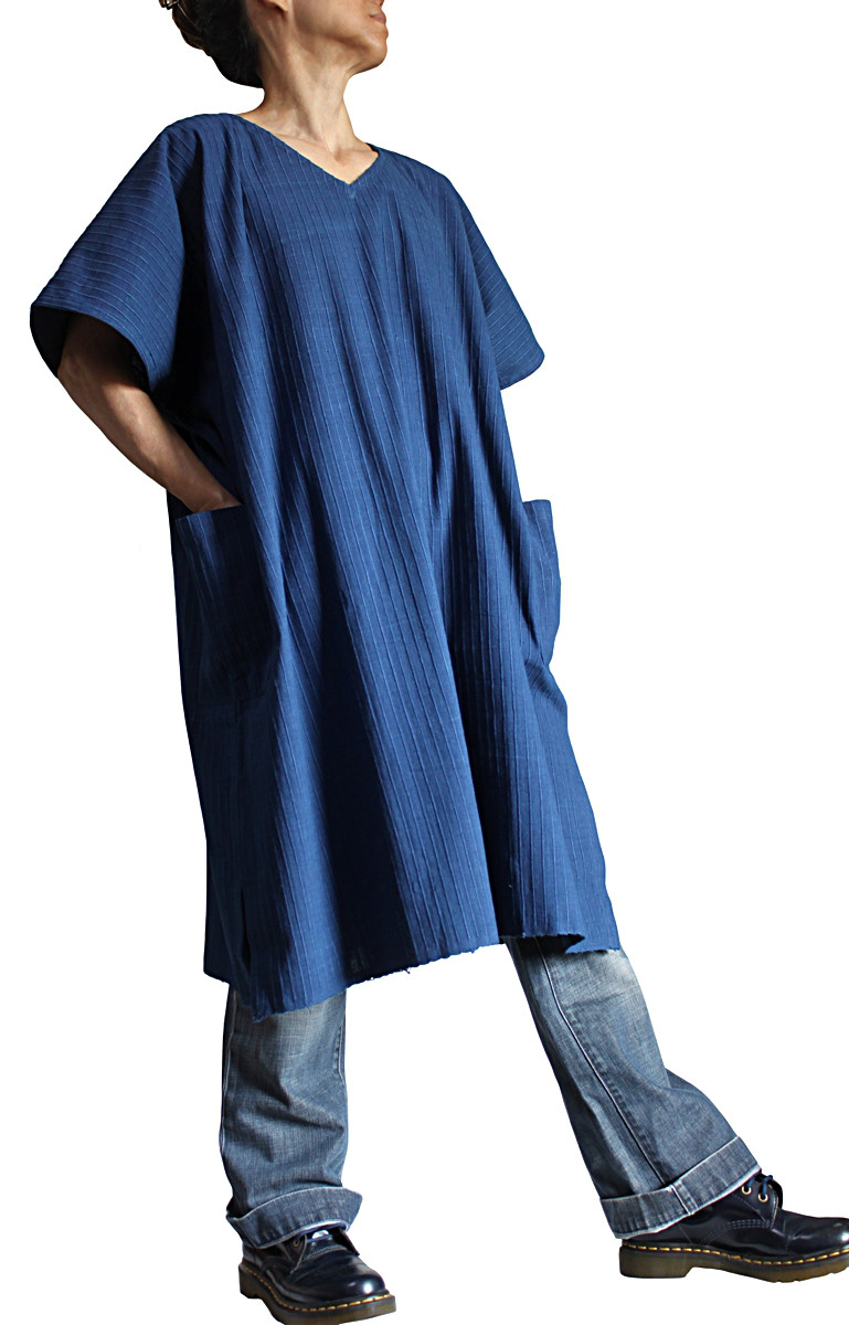 ジョムトン手織り綿インディゴピンタック生地のチュニック（BFS-182-03）