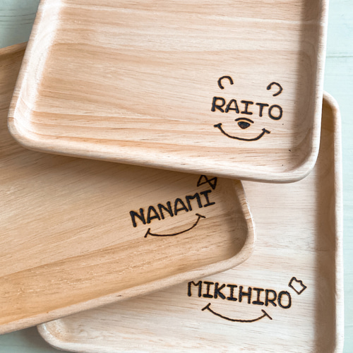 お名前入り大きなスクエアプレート♡⃜ ウッドバーニング 名入れ 木製