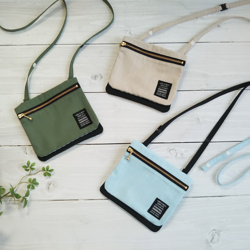 サニタリーポーチ2点セット（ポケットに入る大きさ） 防臭チャック袋 Mサイズ2枚セット (防臭 防水加工) 布ナプキン