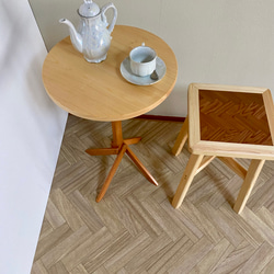 サイドテーブル寄木天板（ハンドメイド） DIY】これ使うの⁉「ある物」を使ってアンティーク調サイド