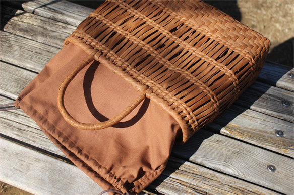 山葡萄 かごバッグ 網代編み やまぶどう ハンドバッグ 着物 籠 山葡萄 籠 バッグ 三行断山葡萄かごバッグ 山葡萄 やまぶどう cmx