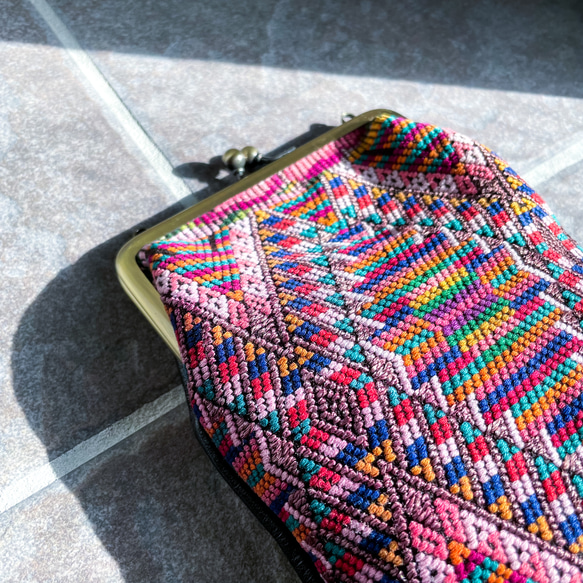 Guatemalan Huipil Mini Bag #1／グアテマラ ウィピル がま口バッグ ポシェット スマホケース 3枚目の画像