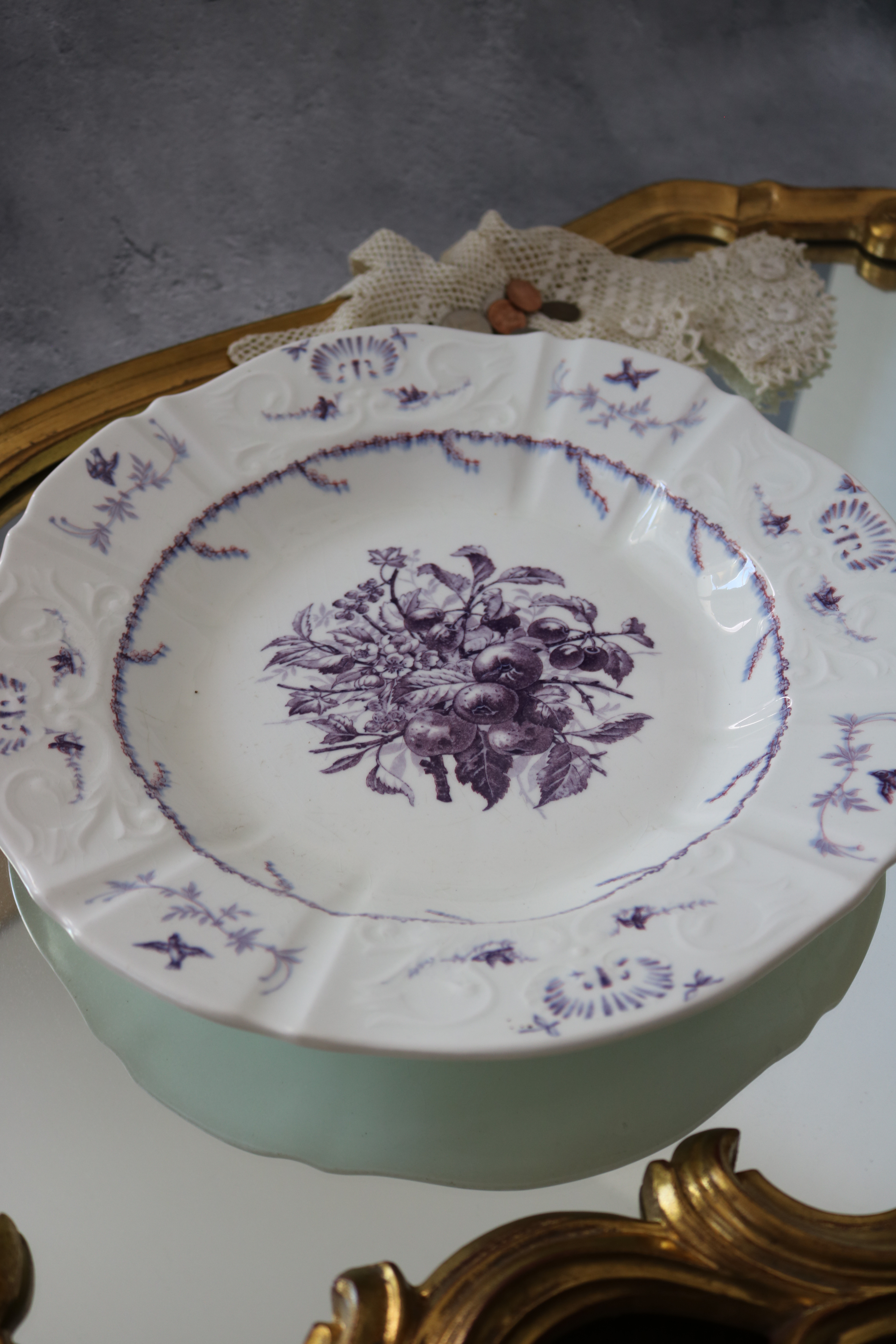 1890年代製 フランス クレールフォンテーヌ窯のポンパドゥールプレート33cm 1890年代製 フランス クレールフォンテーヌ窯のポンパドゥール