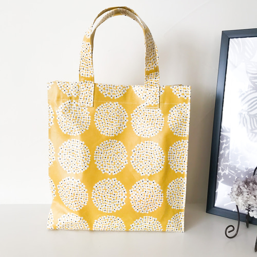 北欧 ブーケ】ラミネート の トートバッグ／A4サイズ〖マスタード