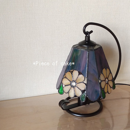 ステンドグラス花模様のランプ（4フラワー） (LP-09)＜シェイド