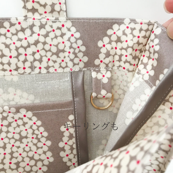 【北欧 ブーケ】ラミネート の トートバッグ/A4サイズ〖グレージュ〗サブバッグ 7枚目の画像