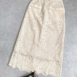 フロッキーレースタイトスカート（オフホワイト） 2枚目の画像