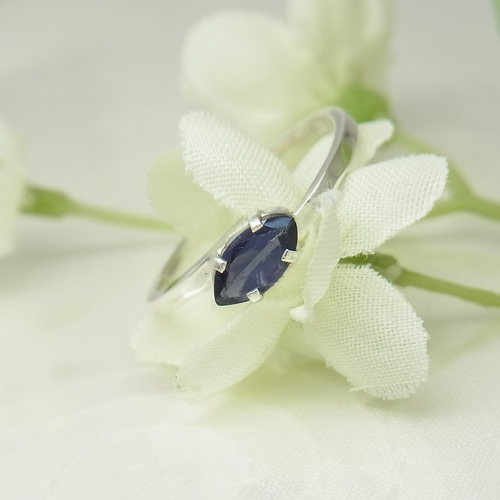 ラスト一点/お特品】宝石質 アイオライト リング バリシルバー925  