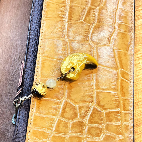 幸運招来のお守りチャーム】