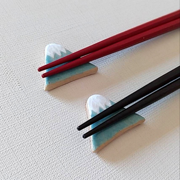 《送料無料》陶の箸置き【さんかく富士山(水色)】 11枚目の画像