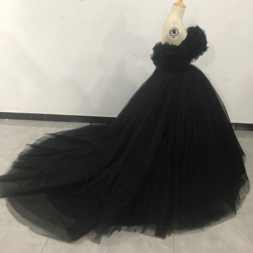 送料無料！エレガント 黒 パーティードレス ソフトチュール ロング  