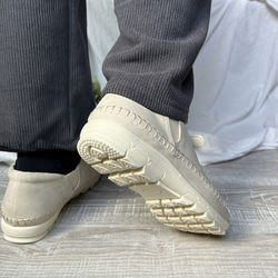 「蓬鬆捲曲」舒適橡膠帶懶人鞋 1650 第5張的照片