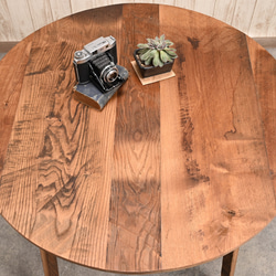 古材で作った丸テーブル　木材_天板：栗材（くり）／脚部：栗材（くり） 4枚目の画像