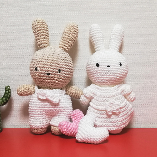 andeBoo：ウサギさんのパターン ロップイヤー うさぎ あみぐるみ