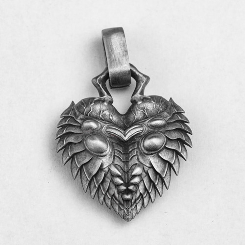 スカラベペンダント、ワームハートシルバーペンダント、ハートの