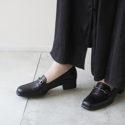 簡約的樂福鞋，輪廓優美★z556 21.5～25.5 第2張的照片