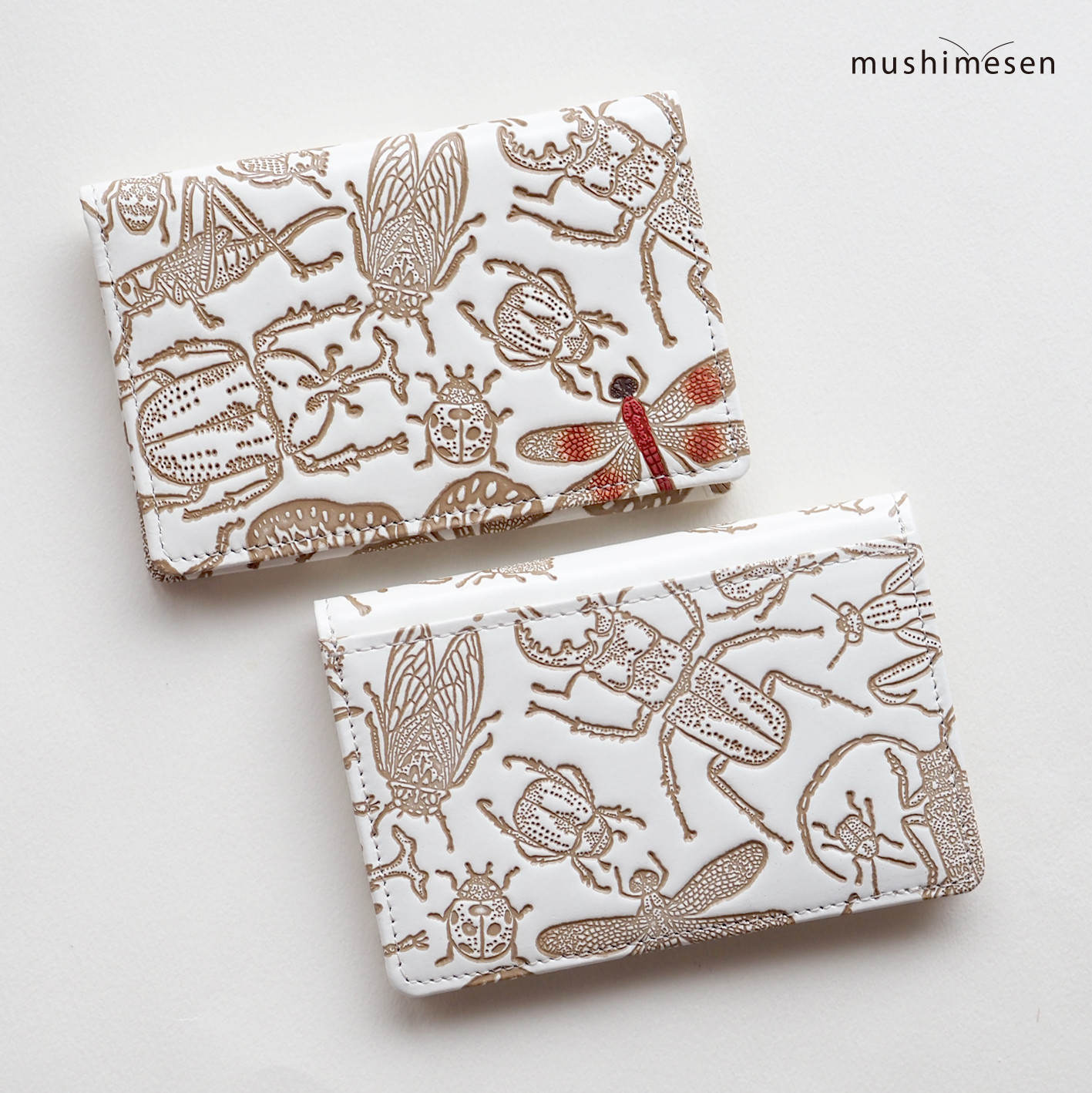 【入荷しました】文庫革「日本の昆虫シリーズ」両面名刺入れ・パスカードケース（ミヤマアカネ）