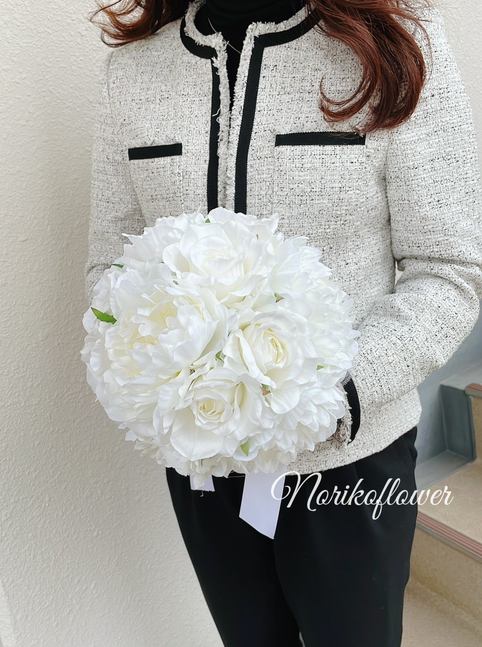芍薬とローズのラウンドブーケ　ブートニア付　アーティフィシャルフラワー 　ウェディングブーケ　造花ブーケ