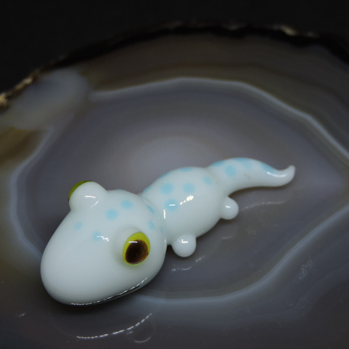 ヤモリの置物ガラス製