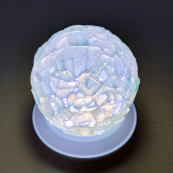 【オーダー】シーグラスのまんまるランプシェード　ライトブルー×ライトグリーン×ホワイト　ギフトラッピング対応 3枚目の画像