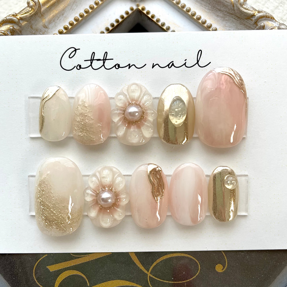 ふんわり春のネイルチップ⸜ ෆ ⸝‍ ニュアンス ぷっくりフラワー  