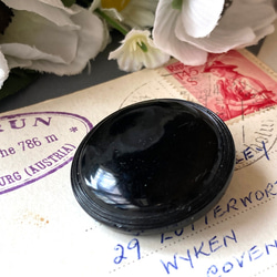 【送料無料】1個 1930s チェコ製 アンティーク ヴィンテージ 黒ガラスボタン 素材 [EY8469] 1枚目の画像