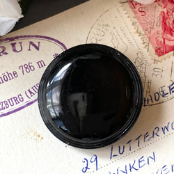 【送料無料】1個 1930s チェコ製 アンティーク ヴィンテージ 黒ガラスボタン 素材 [EY8469A] 2枚目の画像