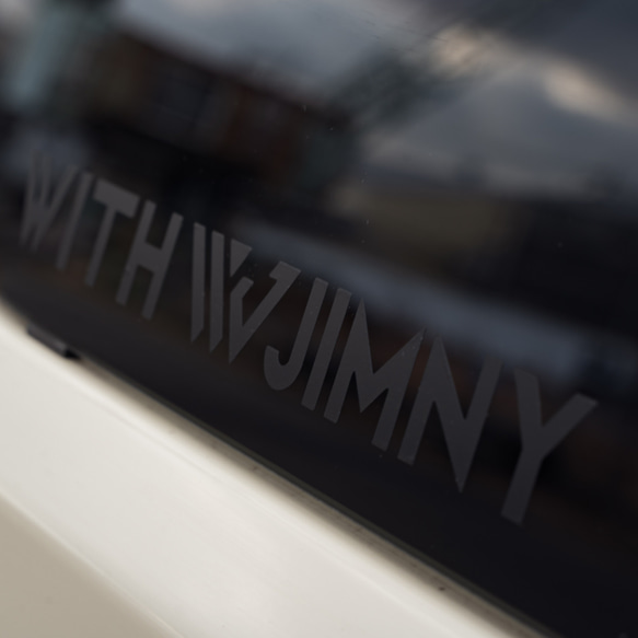 ジムニー jimny ステッカー /WITH JIMYワイドロゴカッティングステッカー : ホワイト/ブラック：Lサイズ 3枚目の画像