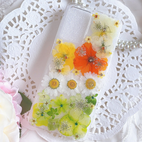 全機種対応♡早発送♡送料無料♡ビタミンカラーとライトグリーン押し花のスマホケース　iPhone Xperia 6枚目の画像