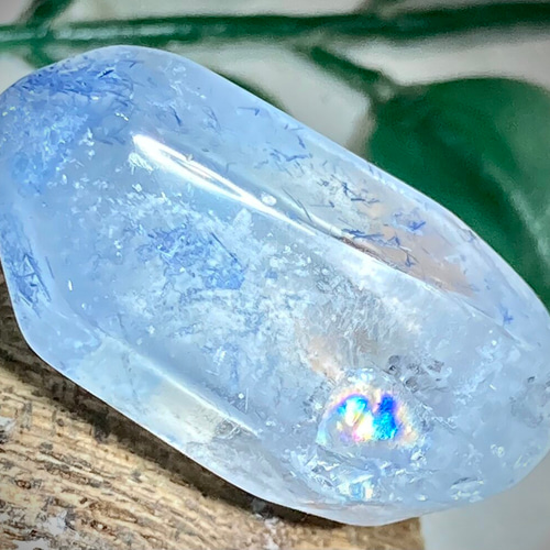 思慮の石✨虹入りデュモルチェライトインクォーツ原石タンブル